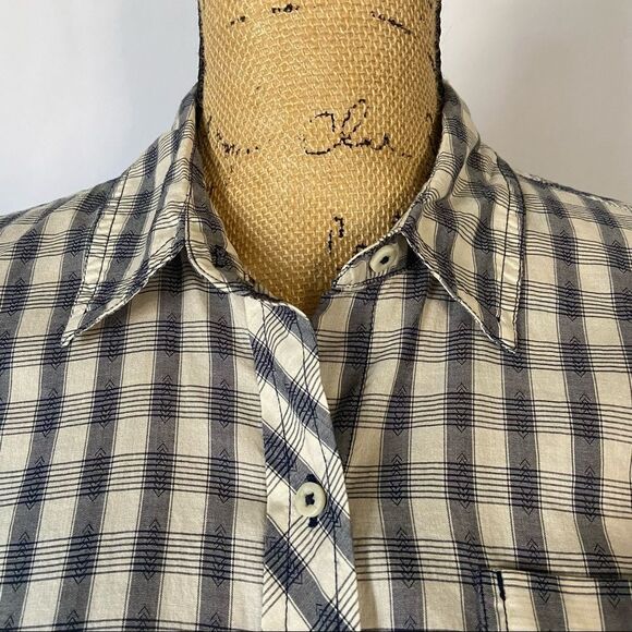 LUCKY BRAND Live in Love Button-Down Shirt Small - Picture 7 of 10